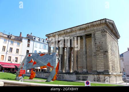Der Blick auf den Augustus- und Livia-Tempel in Vienne, Frankreich. Stockfoto