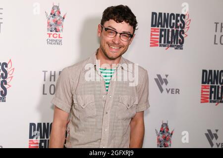 Los Angeles, USA. August 2021. Gast kommt zur Premiere von „The Art of Protest“ am 26. August 2021 im TCL Chinese Theatre in Los Angeles, Kalifornien, an. (Foto von Conor Duffy/Sipa USA) Quelle: SIPA USA/Alamy Live News Stockfoto