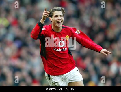 Fileboto vom 20-03-2004 von Cristiano Ronaldo von Manchester United feiert den Torreigen. Ausgabedatum: Freitag, 27. August 2021. Stockfoto