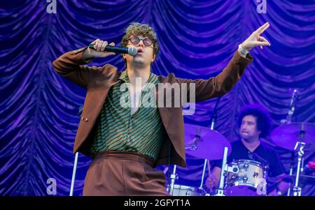 The Kooks beim Victorious Festival 2021, Southsea Common, Portsmouth, Hampshire, Großbritannien 27 Aug 2021. Kredit: Charlie Raven/Alamy Live Nachrichten Stockfoto