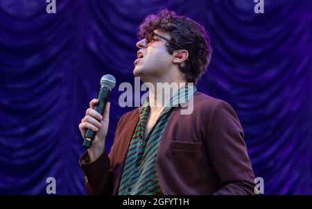 The Kooks beim Victorious Festival 2021, Southsea Common, Portsmouth, Hampshire, Großbritannien 27 Aug 2021. Kredit: Charlie Raven/Alamy Live Nachrichten Stockfoto