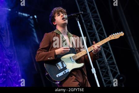 The Kooks beim Victorious Festival 2021, Southsea Common, Portsmouth, Hampshire, Großbritannien 27 Aug 2021. Kredit: Charlie Raven/Alamy Live Nachrichten Stockfoto