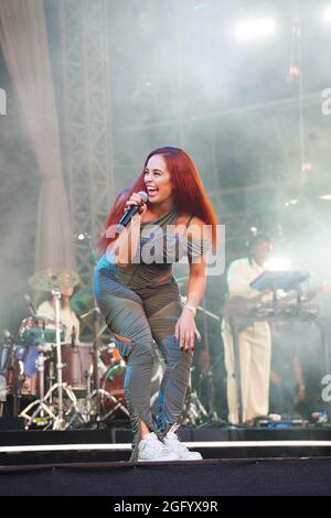 London, Großbritannien. August 2021. Jorja Smith spielt live auf der Bühne beim All Points East Festival (APE) im Victoria Park in London. Foto: Richard Gray/Alamy Stockfoto