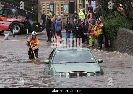 Hochwasser in Haworth, West Yorkshire, am zweiten Weihnachtsfeiertag 2015 Stockfoto