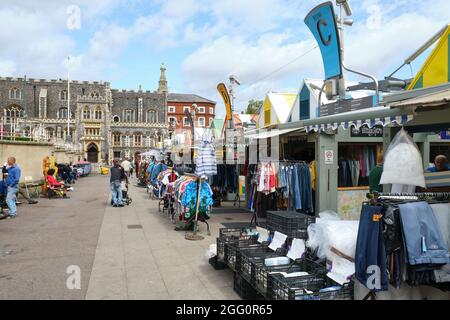 Norwich Market und Guildhall Stockfoto