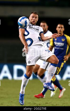 VERONA, ITALIEN - 27. AUGUST: Milan Skriniar des FC Internazionale in Aktion, während der Serie EIN Spiel zwischen Hellas Verona und FC Internazionale im Stadio Marcantonio Bentegodi am 27. August 2021 in Verona . (Foto von MB Media/ ) Stockfoto