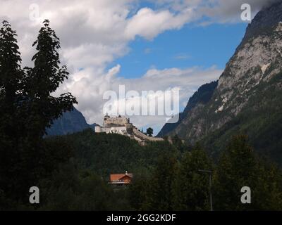 Burg Hohenwerfen (Werfen, Bezirk St. Johann im Pongau, Bundesland Salzburg, Österreich) Stockfoto