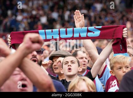 West Ham United Fans während des Premier League Spiels im London Stadium, London. Bilddatum: Samstag, 28. August 2021. Stockfoto