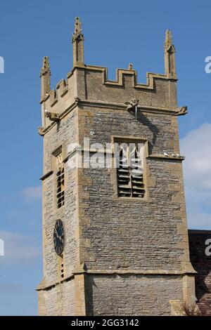 St. Nichola Episcopal mittelalterliche Kirche Middle Littleton erbaut in Blue lias Stein aus dem 12. Jahrhundert, umgestaltet 13. Jahrhundert Entury und Rebult von F Pre Stockfoto