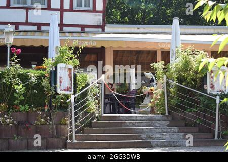 Geschlossenes Café im Lockdown 2021 Stockfoto