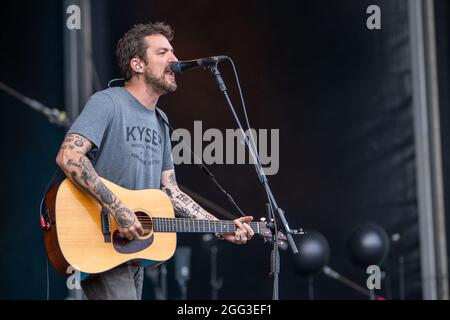 Southsea, Hampshire, Großbritannien. 28. August 2021, Victorious Festival, Frank Turner tritt auf. Credit J Houlbrook Credit: James Houlbrook/Alamy Live News Stockfoto