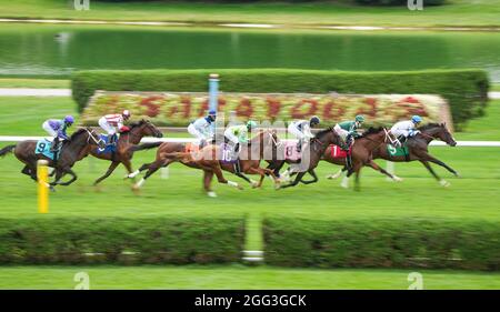 28. August 2021, Saratoga Springs, NY, USA: 28. August 2021: Szenen vom Travers Day auf der Saratoga Race Course in Saratoga Springs, N.Y. am 28. August 2021. Scott SerioEclipse Sportswire CSM Stockfoto