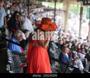 28. August 2021, Saratoga Springs, NY, USA: 28. August 2021: Szenen vom Travers Day auf der Saratoga Race Course in Saratoga Springs, N.Y. am 28. August 2021. Scott SerioEclipse Sportswire CSM Stockfoto