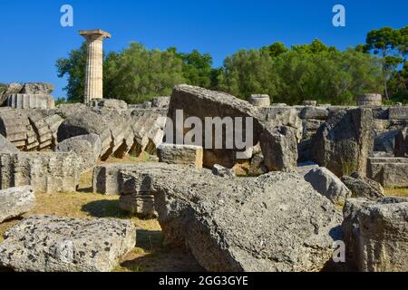 Im Tempel des Zeus im antiken Olympia, Griechenland, befand sich einst eine Statue des Zeus, eines der sieben Weltwunder der Antike Stockfoto