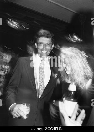 Austin, Texas, USA, um 1990: Party für Singles Networking-Gruppe, die Singles eine Chance zu trinken, Kontakte zu knüpfen und Viel Spaß. Datei es-0127 ©Bob Daemmrich Stockfoto