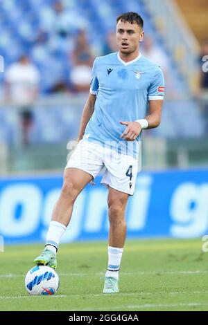 Patric kontrolliert den Ball während des Fußballspiels der Serie A zwischen SS Lazio und Spezia im Olimpico Stadium, Roma, Italien, am 28. August 2021 Stockfoto