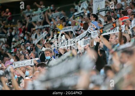 Juventus-Fans während der italienischen Meisterschaft Serie A Fußballspiel zwischen Juventus FC und Empoli FC am 28. August 2021 im Allianz-Stadion in Turin, Italien - Foto Nderim Kaceli Stockfoto