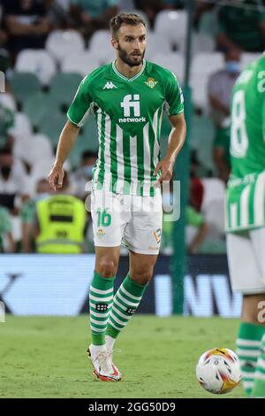 Sevilla, Spanien. August 2021. Deutsche Pezzella von Real Betis beim La Liga Santader Spiel zwischen Real Betis Balompie und Real Madrid CF in Benito Villamarin in Sevilla, Spanien, am 28. August 2021. (Kredit: Jose Luis Contreras) Kredit: DAX Images/Alamy Live News Stockfoto