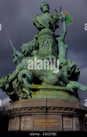 FRANKREICH. PARIS (75) 6. ARR. AVENUE DE L'OBSERVATOIRE. DIE STATUE VON FRANCIS GARNIER VON PUECH Stockfoto