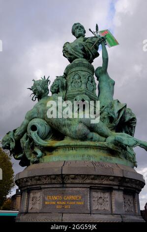 FRANKREICH. PARIS (75) 6. ARR. AVENUE DE L'OBSERVATOIRE. DIE STATUE VON FRANCIS GARNIER VON PUECH Stockfoto