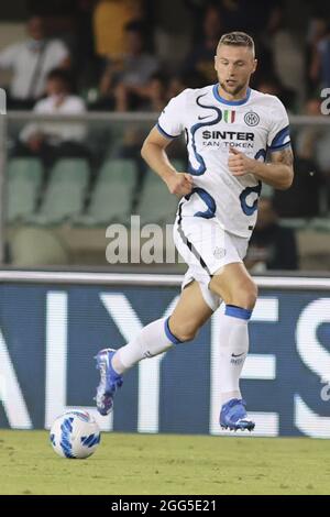 Verona, Italien. August 2021. Milan Skriniar - Inter - während Hellas Verona FC vs Inter - FC Internazionale, Italienische Fußballserie A Spiel in Verona, Italien, August 27 2021 Quelle: Independent Photo Agency/Alamy Live News Stockfoto