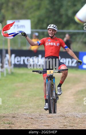 Commezzadura, Italien. August 2021. UCI 2021 Mountainbike Cross Country Weltmeisterschaft in Commezzadura am 28. August 2021. Männer unter 23 Jahren, (Foto: Pierre Teyssot/ESPA-Images) Quelle: European Sports Photo Agency/Alamy Live News Stockfoto