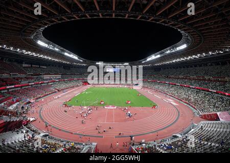 Tokio, Japan. August 2021. Paralympics: Leichtathletik, im Olympiastadion. Überblick über das Stadion. Kredit: Marcus Brandt/dpa/Alamy Live Nachrichten Stockfoto