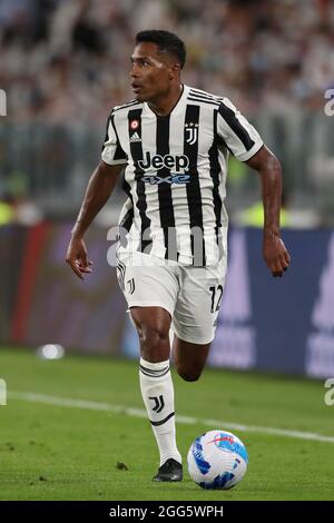 Turin, Italien, 28. August 2021. Alex Sandro von Juventus während des Spiels der Serie A im Allianz Stadium, Turin. Bildnachweis sollte lauten: Jonathan Moscrop / Sportimage Stockfoto