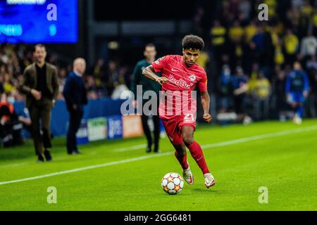 Broendby, Dänemark. August 2021. Karim Adeyemi (27) vom FC Red Bull Salzburg beim UEFA Champions League Qualifikationsspiel zwischen Broendby IF und dem FC Red Bull Salzburg im Broendby Stadion in Broendby. (Foto: Gonzales Photo - Robert Hendel). Stockfoto