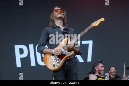 PIGS X7 beim Victorious Festival 2021, Portsmouth, Hampshire, Großbritannien. August 2021. Kredit: Charlie Raven/Alamy Live Nachrichten Stockfoto