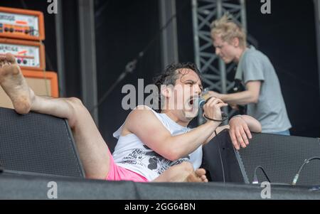 PIGS X7 beim Victorious Festival 2021, Portsmouth, Hampshire, Großbritannien. August 2021. Kredit: Charlie Raven/Alamy Live Nachrichten Stockfoto