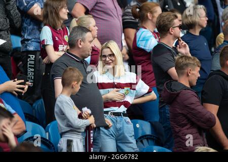 BURNLEY, GROSSBRITANNIEN. 29. AUGUST EIN Burnley-Fan während des Premier League-Spiels zwischen Burnley und Leeds United in Turf Moor, Burnley am Sonntag, 29. August 2021. (Kredit: Pat Scaasi | MI Nachrichten) Kredit: MI Nachrichten & Sport /Alamy Live Nachrichten Stockfoto