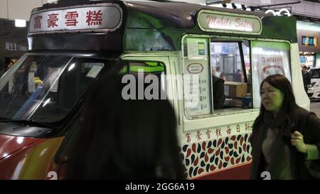 Nachbarschaft Frozen Desert Frozen Desert Ice Cream Truck Ladies Market Kowloon Hongkong Stockfoto