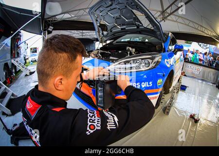 52 Daniel POLASEK (CZE), Katerina JANOVSKA (CZE), Ford Fiesta Rally4, Yacco ACCR-Team, während der European Rally Championship ERC Barum Rallye 2021, vom 27. Bis 29. August, in Zlin, Tschechische Republik - Foto Nuno Antunes / DPPI Stockfoto