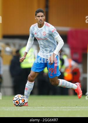 Wolverhampton, England, 29. August 2021. Raphael Varane von Manchester United beim Premier League-Spiel in Molineux, Wolverhampton. Bildnachweis sollte lauten: Darren Staples / Sportimage Credit: Sportimage/Alamy Live News Stockfoto