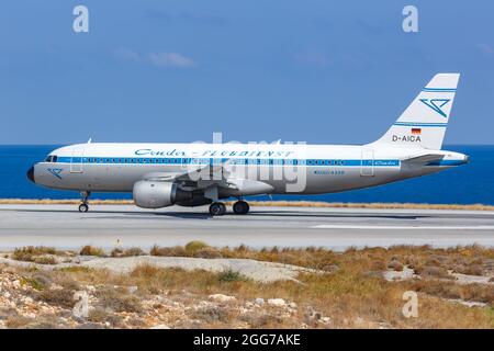 Heraklion, Griechenland - 15. September 2018: Condor Airbus A320 in Retro-Lackierung am Flughafen Heraklion (HER) in Griechenland. Stockfoto