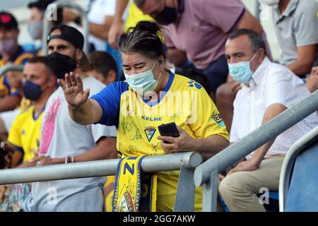 Cisz, Cisz, Spanien. August 2021. Fans von Cadiz CF beim La Liga Santader Spiel zwischen Cadiz CF und CA Osasuna in Nuevo Mirandilla in Cadiz, Spanien, am 29. August 2021. (Bild: © Jose Luis Contreras/DAX via ZUMA Press Wire) Stockfoto