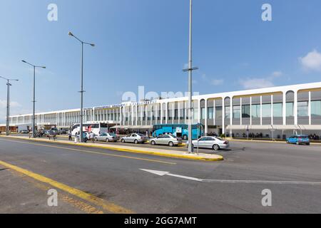 Heraklion, Griechenland - 17. September 2018: Terminal des Flughafens Heraklion (HER) in Griechenland. Stockfoto