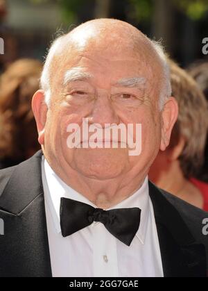 Los Angeles, USA. September 2009. Ed Asner. 12. September 2009, Los Angeles, CA. 61. Primetime Creative Arts Emmy Awards - Ankünfte. Bildnachweis: Giulio Marcocchi/Sipa Press./Creative gm.190/0909130903 Bildnachweis: SIPA USA/Alamy Live News Stockfoto