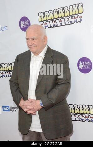 Hollywood, USA. März 2012. Ed Asner. 29. März 2012, Hollywood, Kalifornien. Premiere von „Margarine Wars“ in Los Angeles im ArcLight Cinemas Hollywood. Foto: Giulio Marcocchi/Sipa USA. Quelle: SIPA USA/Alamy Live News Stockfoto