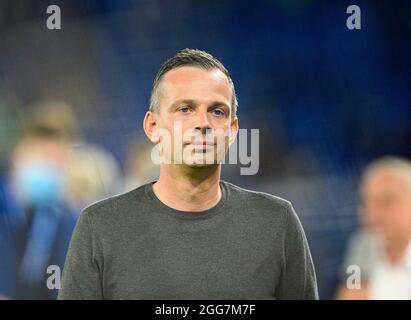 Gelsenkirchen, Deutschland. 29. Aug, 2021. Trainer Christian PREUSSER (D) Fußball 2. Bundesliga, 5. Spieltag, FC Schalke 04 (GE) - Fortuna Düsseldorf (D), am 08/28/2021 in Gelsenkirchen/Deutschland. Die DFL-Bestimmungen von #verbieten die Verwendung von Fotos als Bildsequenzen und/oder quasi-Video # Â Credit: dpa/Alamy Live News Stockfoto