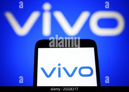Ukraine. August 2021. In dieser Abbildung ist das Logo von Vivo Communication Technology auf einem Smartphone und einem pc-Bildschirm zu sehen. (Bild: © Pavlo Gonchar/SOPA Images via ZUMA Press Wire) Stockfoto