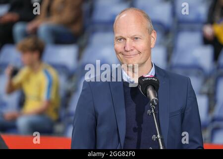 Brondby, Dänemark. August 2021. Cheftrainer Niels Frederiksen aus Broendby, WENN er während des 3F Superliga-Spiels zwischen Broendby IF und FC Midtjylland im Brondby Stadion gesehen wird. (Foto: Gonzales Photo/Alamy Live News Stockfoto