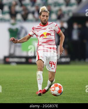 Wolfsburg, Deutschland. 29. August 2021. firo 1. Bundesliga. 2021/2022 Fußball: Fußball: 29.08.2021 VfL Wolfsburg - RB Leipzig 1: 0 RB Kevin Kampl, Einzelaktion, www.firosportphoto.de, Copyright firo sportFoto: Coesfelder Str. 207 D-48249 DvÂºlmen www.firosportphoto.de Mail @ firosportphoto.de Kontodaten: (V olksbank B ochum - W itten) IBAN: DE68430601290341117100 BIC: GENODEM1BOC Tel: â¬Â † 49-2594-9916004 Fax: â¬Â † 49-2594-9916005 Credit: dpa/Alamy Live News Stockfoto