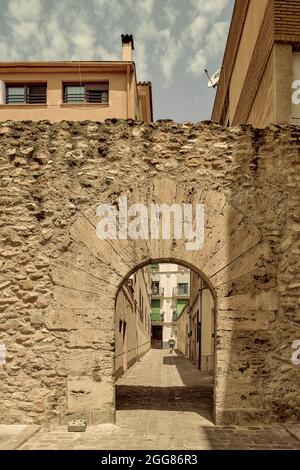 Arco de la Verónica mit dem Bild des Heiligen Antlitzes, halbrunder Bogen mit Voussoirs in der Stadt Segorbe, Castellon de la Plana, Spanien, Europa Stockfoto