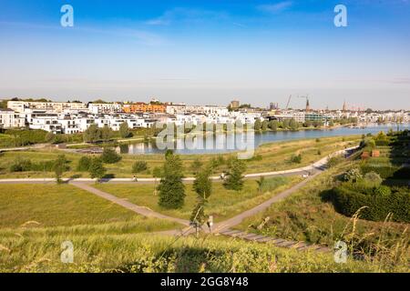 Blick auf den künstlichen Phoenix-See in Dortmund. Stockfoto