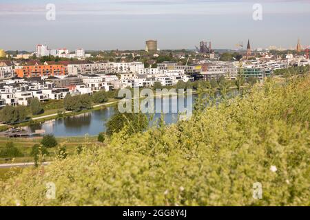 Blick auf den künstlichen Phoenix-See in Dortmund. Stockfoto