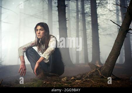 CHARLOTTE GAINSBOURG in ANTICHRIST (2009), Regie LARS VON TRIER. Copyright: Nur für redaktionelle Verwendung. Kein Merchandising oder Buchcover. Dies ist eine öffentlich verteilte Handreichung. Nur Zugriffsrechte, keine Lizenz für Urheberrechte. Nur zu vervielfältigen in Verbindung mit der Promotion dieses Films. Kredit: Zentropa Unterhaltungen/Liberator Produktionen/Spielautomat/Album Stockfoto