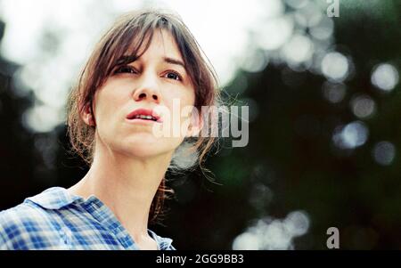 CHARLOTTE GAINSBOURG in ANTICHRIST (2009), Regie LARS VON TRIER. Copyright: Nur für redaktionelle Verwendung. Kein Merchandising oder Buchcover. Dies ist eine öffentlich verteilte Handreichung. Nur Zugriffsrechte, keine Lizenz für Urheberrechte. Nur zu vervielfältigen in Verbindung mit der Promotion dieses Films. Kredit: Zentropa Unterhaltungen/Liberator Produktionen/Spielautomat/Album Stockfoto