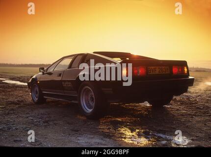 1982 Lotus Esprit Turbo Fahren in Norfolk UK. Titelgeschichte zu Car & Driver. Stockfoto